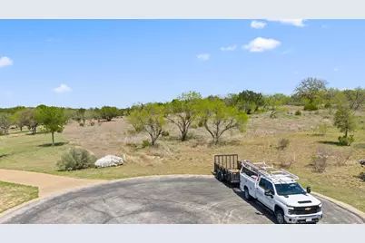305 Running Brook Trail, Spicewood, TX 78669 - Photo 20