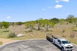 305 Running Brook Trail, Spicewood, TX 78669 - Photo 20