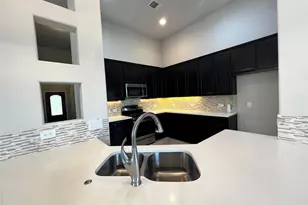 613 Palmilla St, Leander, TX 78641 - Photo 6
