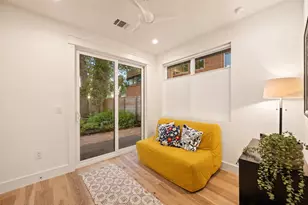 1007 E 15th St, Austin, TX 78702 - Photo 14