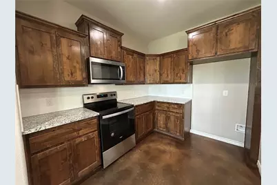 1047 Fieldstone Drive, Lampasas, TX 76550 - Photo 4