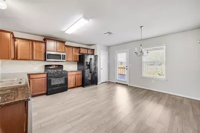 704 Mitchell Drive, Hutto, TX 78634 - Photo 8