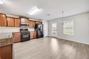 704 Mitchell Dr, Hutto, TX 78634 - Photo 8