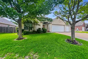 11112 Jockey Bluff Dr, Austin, TX 78748 - Photo 2