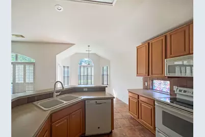 11112 Jockey Bluff Drive, Austin, TX 78748 - Photo 10
