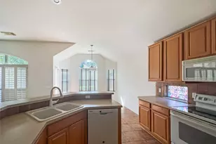 11112 Jockey Bluff Dr, Austin, TX 78748 - Photo 10