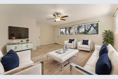 204 Los Altos Drive, Lakeway, TX 78734 - Photo 20