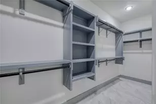 204 Washington St, Elgin, TX 78621 - Photo 16