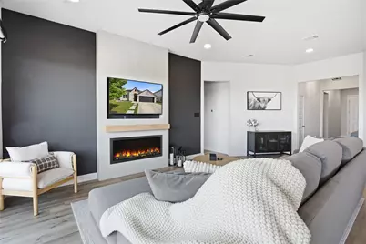 20917 Brooklynn Melissa Drive, Pflugerville, TX 78660 - Photo 4