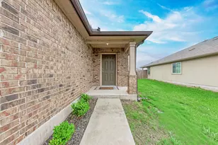 233 Wallops, Kyle, TX 78640 - Photo 4