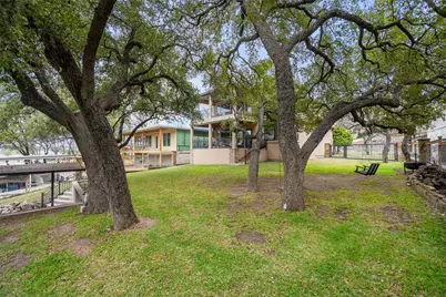 118 Bridgepoint Drive, Kingsland, TX 78639 - Photo 2