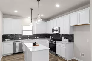 717 Paddock Ln, Georgetown, TX 78626 - Photo 2