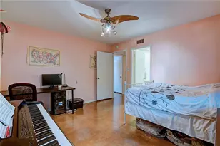 910 Duncan Ln, Austin, TX 78705 - Photo 16