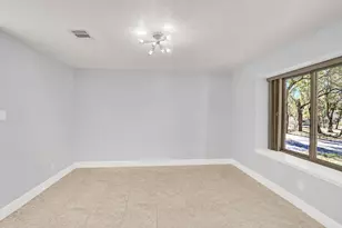 228 Deertrail Dr, San Marcos, TX 78666 - Photo 6