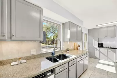 228 Deertrail Drive, San Marcos, TX 78666 - Photo 8
