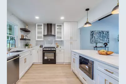 13505 Broadmeade Avenue, Austin, TX 78729 - Photo 4