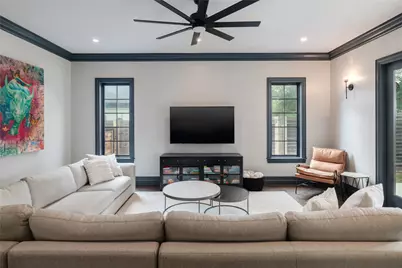 1107 Woodland Avenue, Austin, TX 78704 - Photo 2