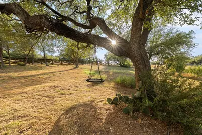 32045 Mirela Ann Road, Dripping Springs, TX 78620 - Photo 26