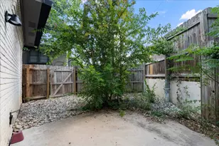 1703 Coronado Hills Dr, Austin, TX 78752 - Photo 24