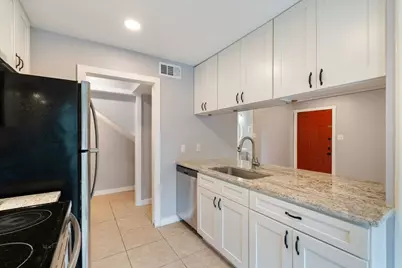 1703 Coronado Hills Drive #102, Austin, TX 78752 - Photo 10
