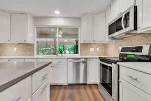 204 Mesa Dr, Georgetown, TX 78628 - Photo 12