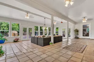 204 Mesa Dr, Georgetown, TX 78628 - Photo 28