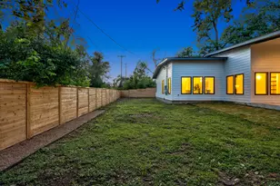 3007 Village Dr, Austin, TX 78731 - Photo 34
