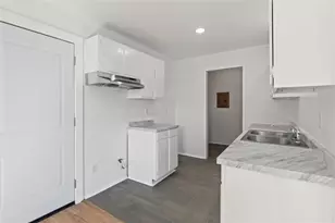 310 Barrhall Dr, Round Rock, TX 78664 - Photo 12