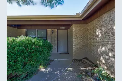 103 Lackey, Florence, TX 76527 - Photo 4