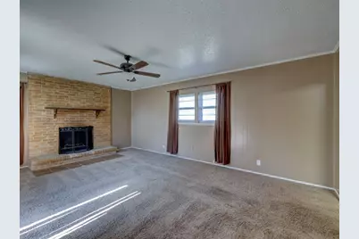 103 Lackey, Florence, TX 76527 - Photo 36