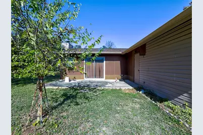 103 Lackey, Florence, TX 76527 - Photo 6