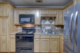 103 Lackey, Florence, TX 76527 - Photo 34