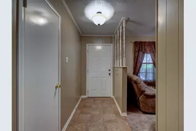 103 Lackey, Florence, TX 76527 - Photo 16