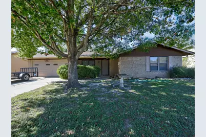 103 Lackey, Florence, TX 76527 - Photo 2