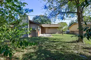 103 Lackey, Florence, TX 76527 - Photo 12