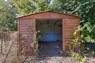 103 Lackey, Florence, TX 76527 - Photo 8