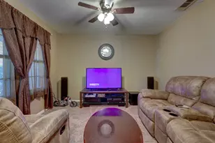 103 Lackey, Florence, TX 76527 - Photo 14