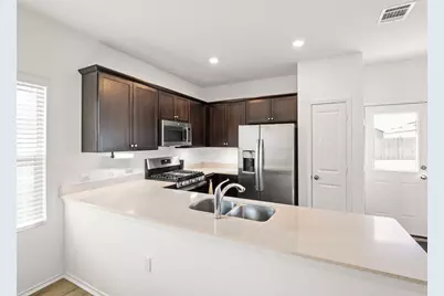 2729 Louris Lane, Pflugerville, TX 78660 - Photo 4