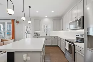 2105 Town Centre Dr, Round Rock, TX 78664 - Photo 12