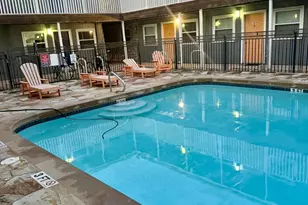 2401 Manor Rd, Austin, TX 78722 - Photo 28