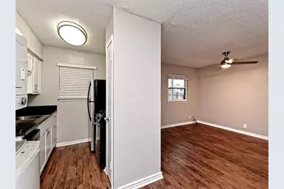 2401 Manor Road #120, Austin, TX 78722 - Photo 18