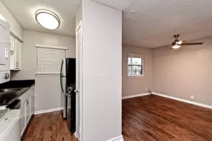 2401 Manor Rd, Austin, TX 78722 - Photo 18