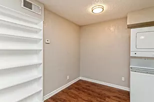 2401 Manor Rd, Austin, TX 78722 - Photo 22