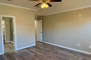 4512 Chestnut Meadows Bend, Georgetown, TX 78626 - Photo 14