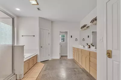 1120 Meadow Ridge Drive, Dripping Springs, TX 78620 - Photo 18