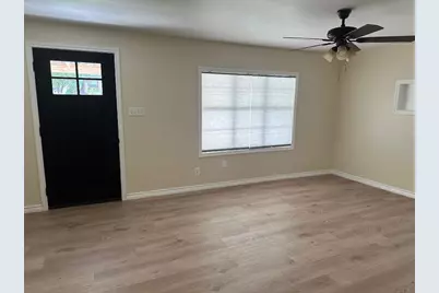 719 Eckel Street, La Grange, TX 78945 - Photo 2