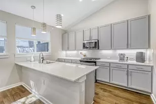 6800 Menchaca Rd, Austin, TX 78745 - Photo 14