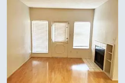 806 W 24th Street #201, Austin, TX 78705 - Photo 2