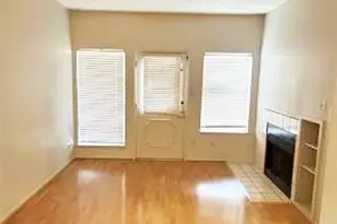 806 W 24th St, Austin, TX 78705 - Photo 2