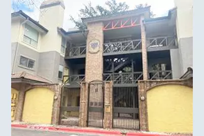 806 W 24th Street #201, Austin, TX 78705 - Photo 22